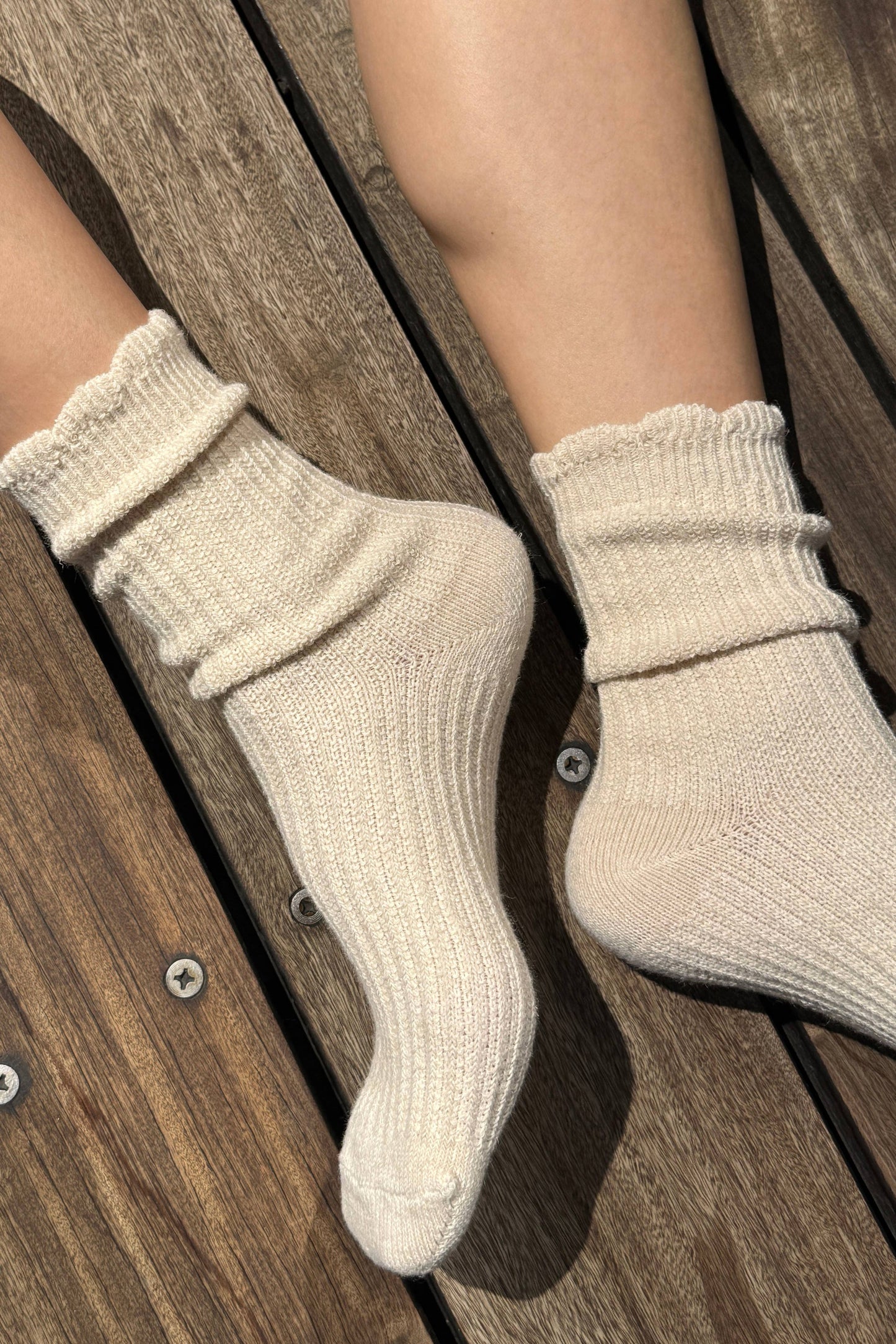 Le Bon Shoppe - Linen Scallop Socks - Multiple Options