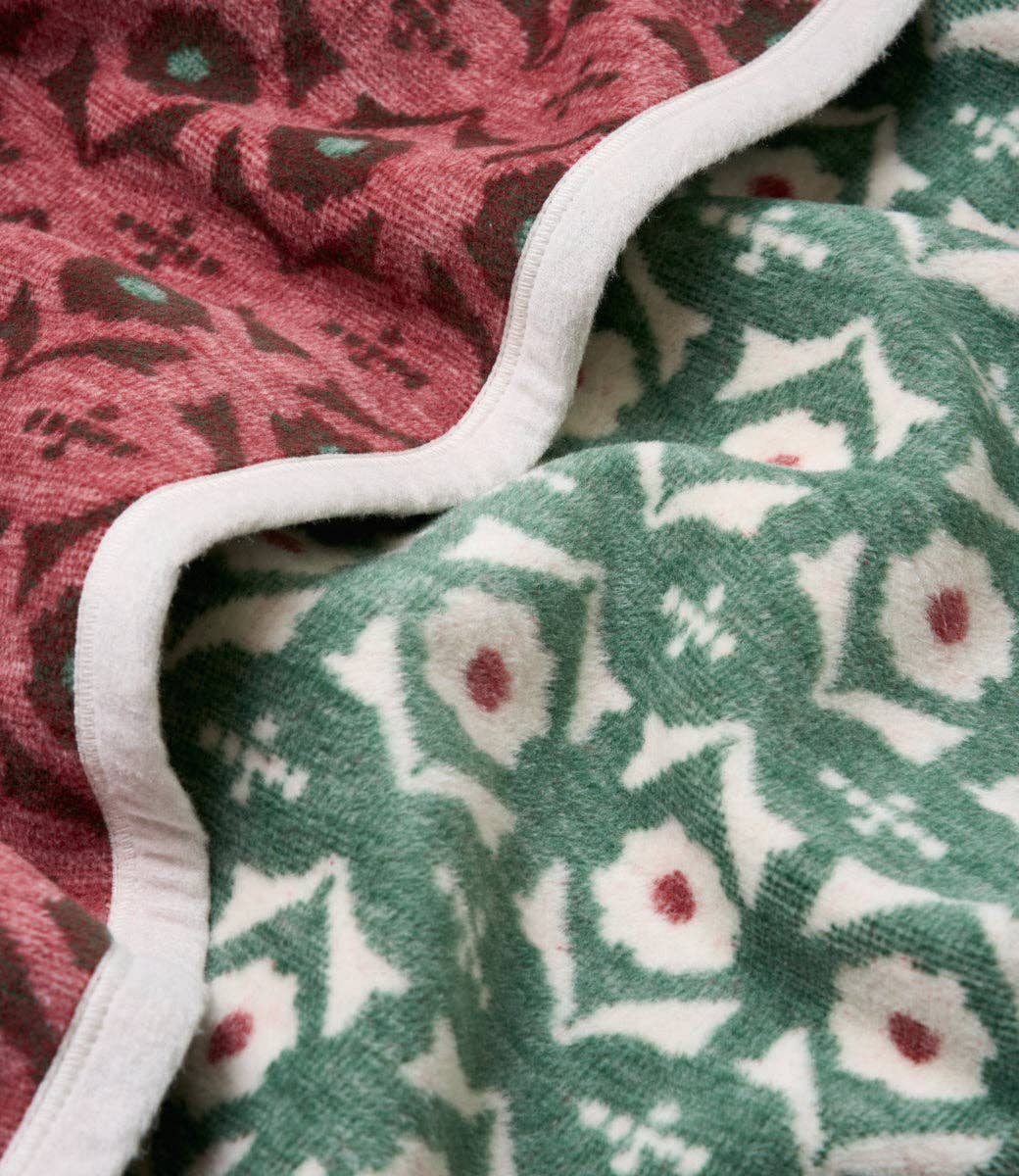 ChappyWrap Frances Floral Blanket