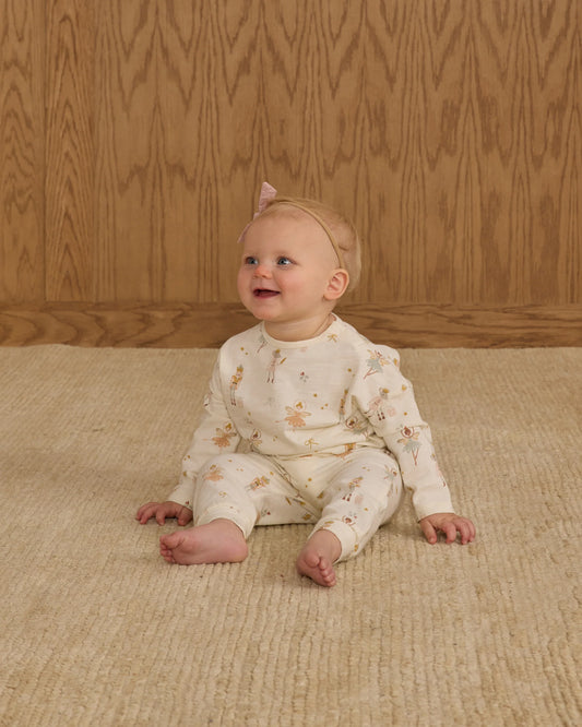 Rylee + Cru Long Sleeve Tee + Pant Set, Ivory/Nutcracker